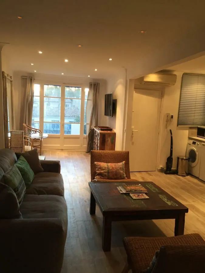 Appartement Ensoleille 80M Du Port Saint-Tropez Apartment