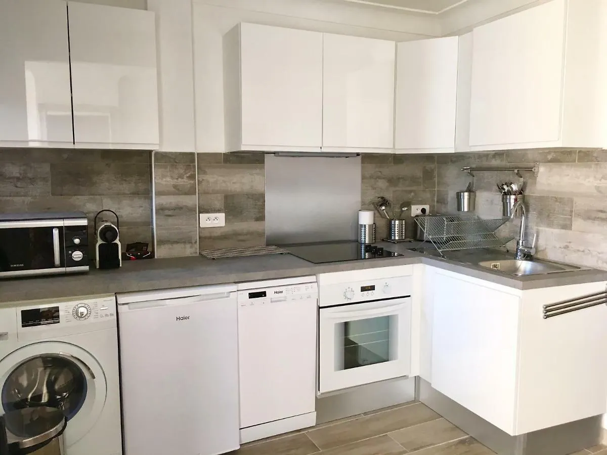 Apartment Appartement Ensoleille 80M Du Port Saint-Tropez