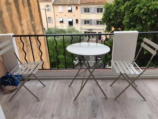 Appartement Ensoleille 80M Du Port Saint-Tropez Apartment